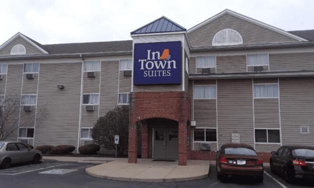 Intown Suites Extended Stay Minneapolis Mn - クーンラピッズ エクステリア 写真